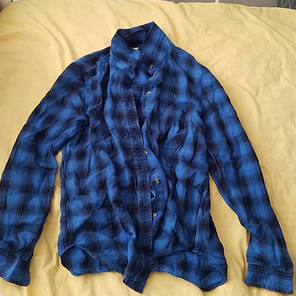 Blue plaid button up